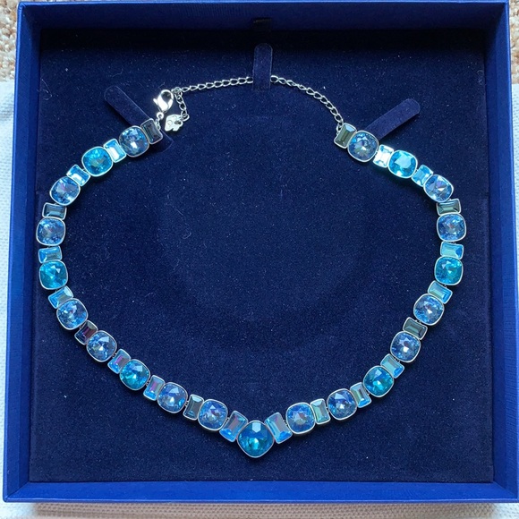 Swarovski Appeal Necklace - Picture 2 of 3